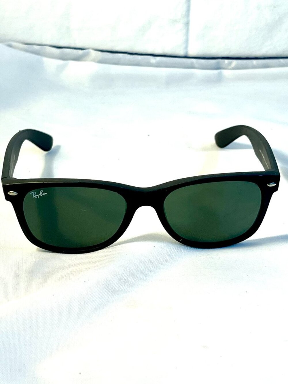 Ray-Ban New Wayfarer RB2132 Matte Black Sunglasses with Case - B1 S1